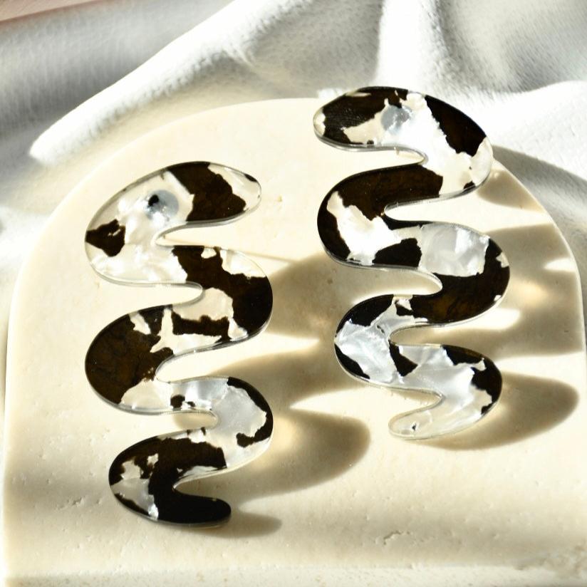 Sparkle & Sip Earring Workshop