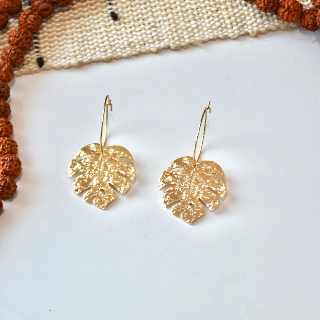 Hammered Monstera Drop - Gold