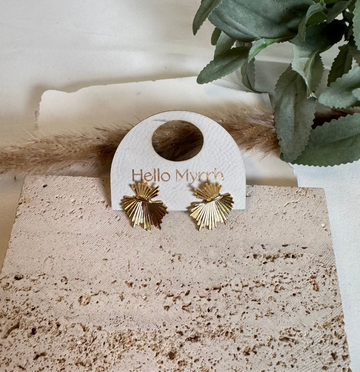Aura stud