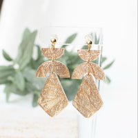 Daya - Gold Crush Earrings with Geometric Design