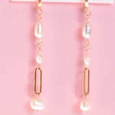 Pearlina Earrings with Delicate Pearls and Gold Accents